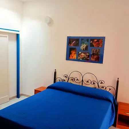 Apartment Lo Scoglio Di *